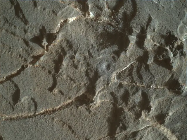 Sol 1936: Mars Hand Lens Imager (MAHLI)