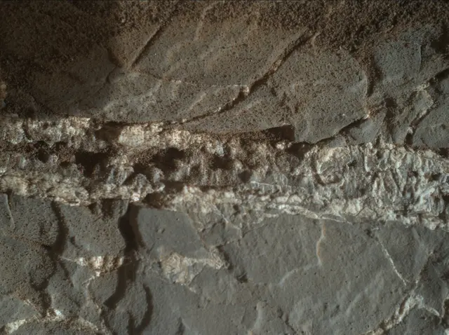 Sol 1937: Mars Hand Lens Imager (MAHLI)