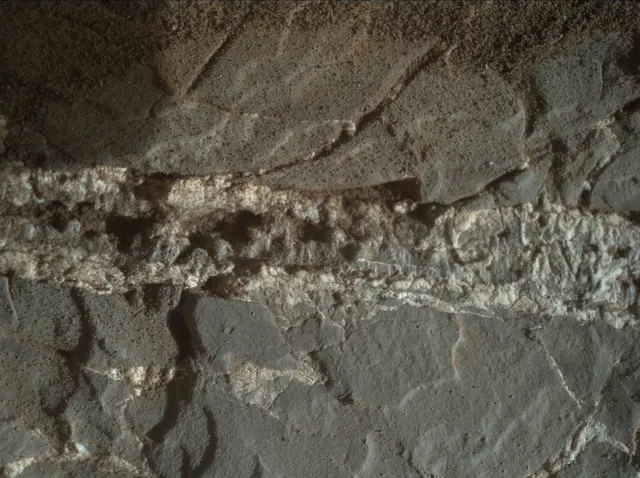 Sol 1937: Mars Hand Lens Imager (MAHLI)