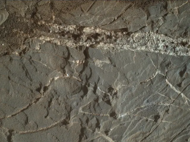 Sol 1937: Mars Hand Lens Imager (MAHLI)
