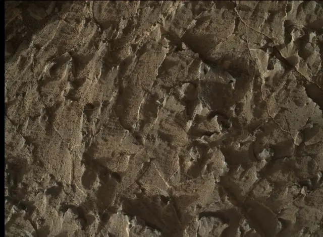 Sol 1937: Mars Hand Lens Imager (MAHLI)