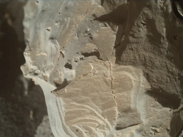Sol 1938: Mars Hand Lens Imager (MAHLI)