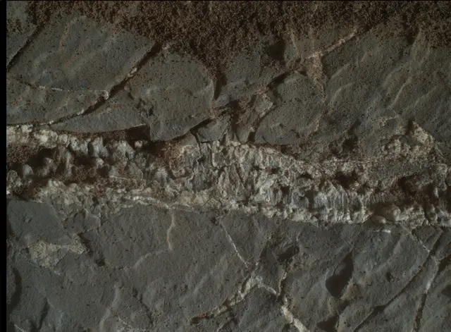 Sol 1938: Mars Hand Lens Imager (MAHLI)