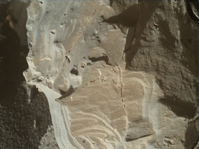 Sol 1939: Mars Hand Lens Imager (MAHLI)