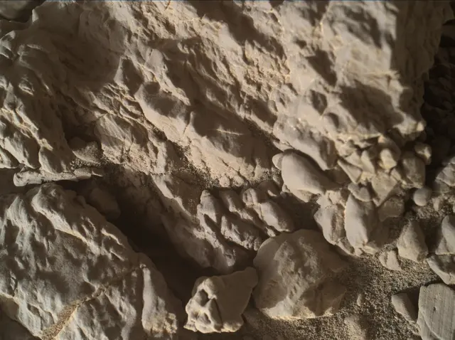 Sol 1940: Mars Hand Lens Imager (MAHLI)