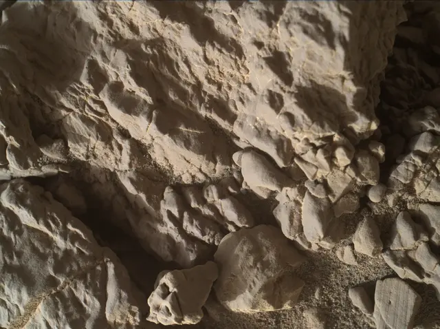 Sol 1940: Mars Hand Lens Imager (MAHLI)