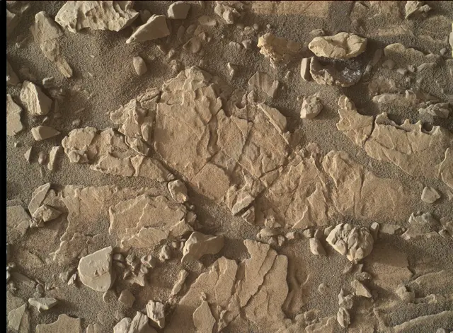 Sol 1940: Mars Hand Lens Imager (MAHLI)