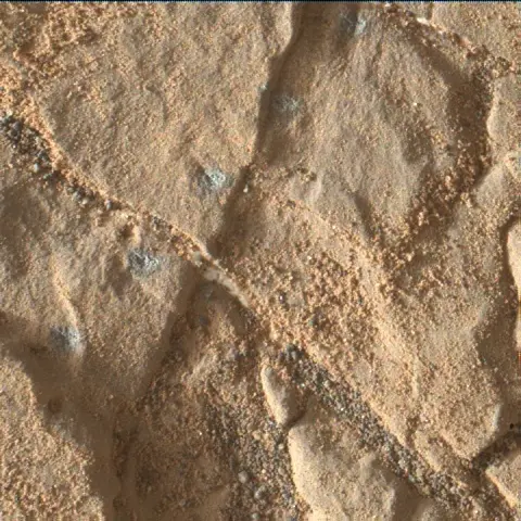 Sol 1940: Mars Hand Lens Imager (MAHLI)
