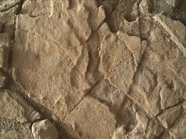 Sol 1942: Mars Hand Lens Imager (MAHLI)