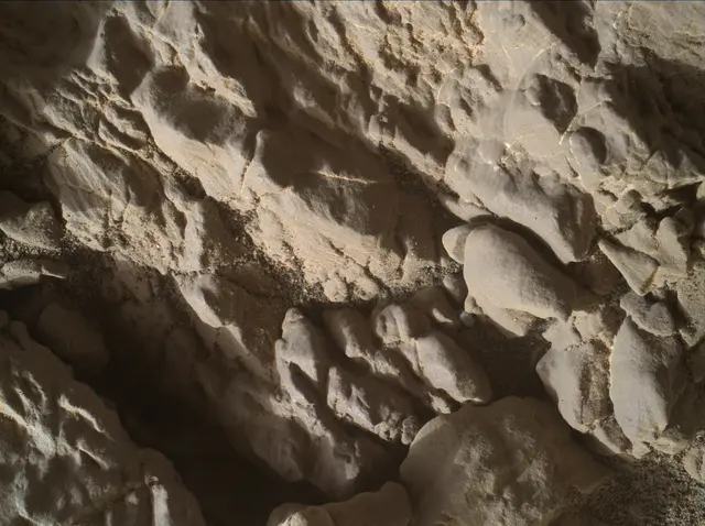 Sol 1942: Mars Hand Lens Imager (MAHLI)