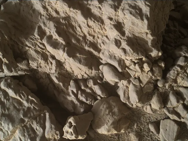 Sol 1942: Mars Hand Lens Imager (MAHLI)