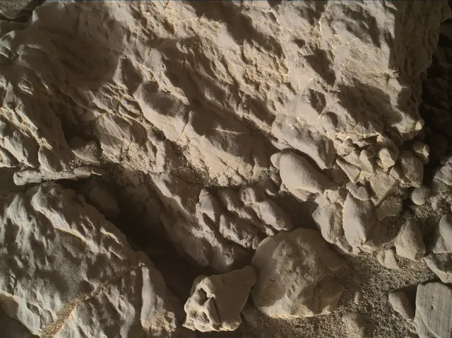 Sol 1942: Mars Hand Lens Imager (MAHLI)