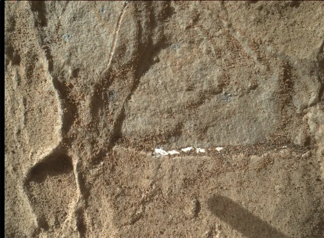 Sol 1943: Mars Hand Lens Imager (MAHLI)