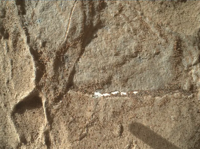 Sol 1943: Mars Hand Lens Imager (MAHLI)
