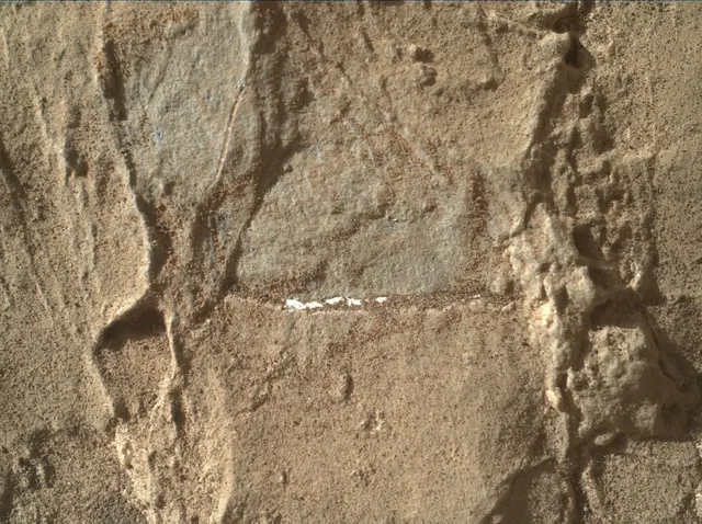 Sol 1943: Mars Hand Lens Imager (MAHLI)