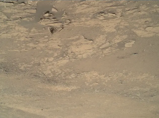 Sol 1943: Mars Hand Lens Imager (MAHLI)