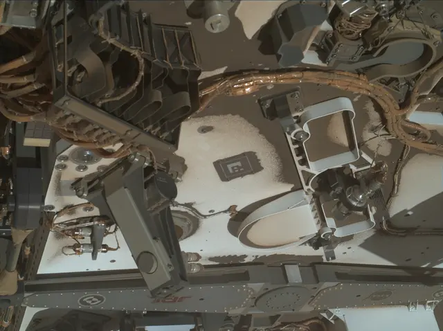 Sol 1943: Mars Hand Lens Imager (MAHLI)