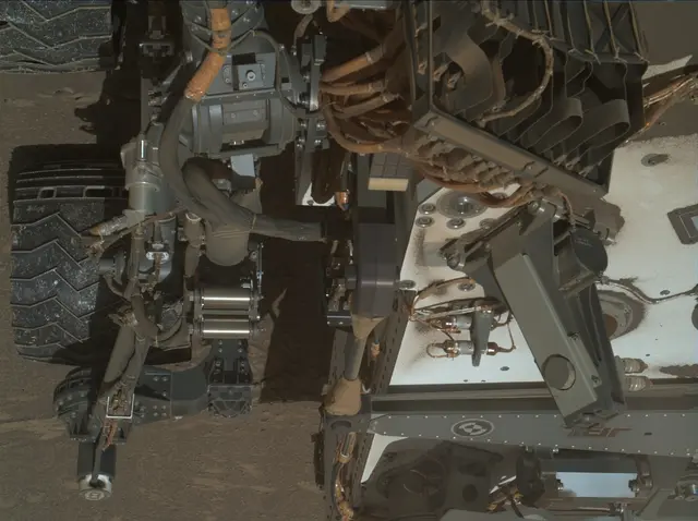 Sol 1943: Mars Hand Lens Imager (MAHLI)