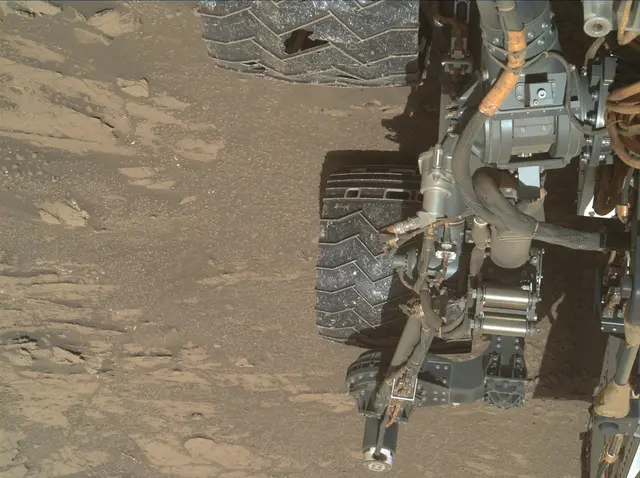 Sol 1943: Mars Hand Lens Imager (MAHLI)