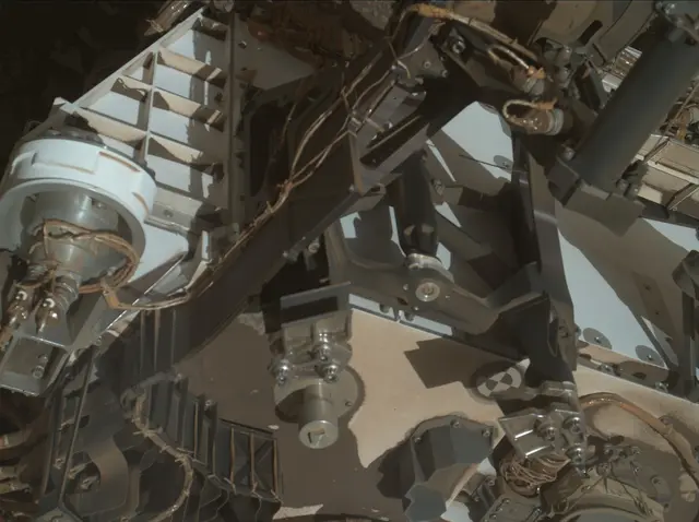 Sol 1943: Mars Hand Lens Imager (MAHLI)