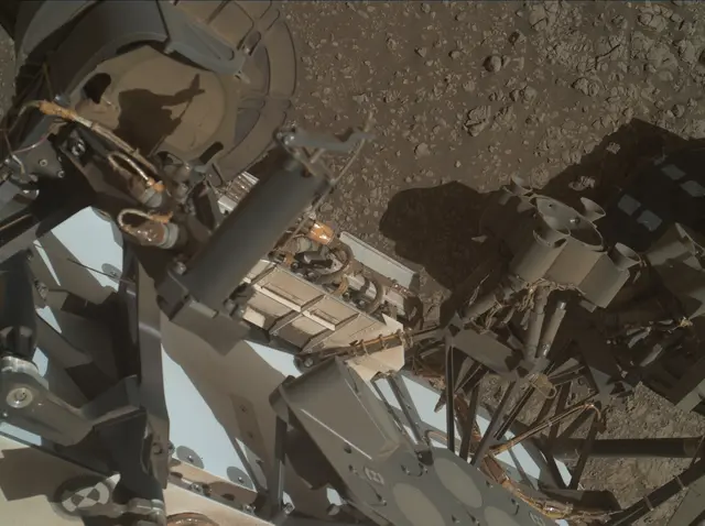 Sol 1943: Mars Hand Lens Imager (MAHLI)