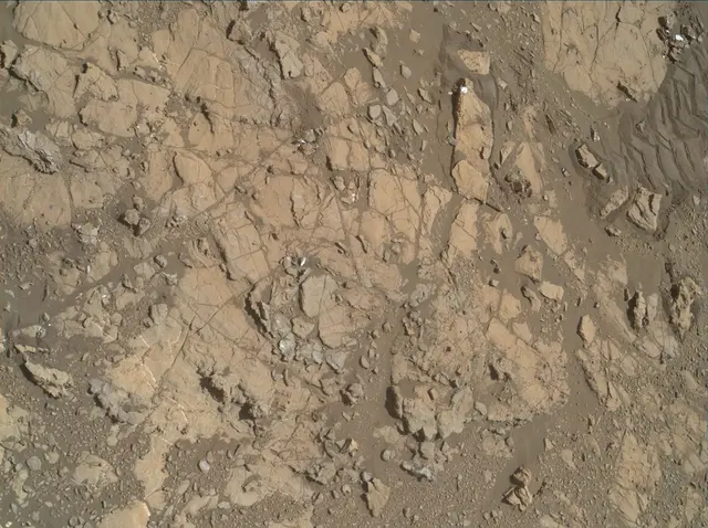 Sol 1943: Mars Hand Lens Imager (MAHLI)