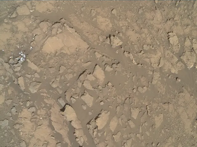 Sol 1943: Mars Hand Lens Imager (MAHLI)