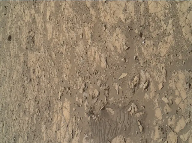 Sol 1943: Mars Hand Lens Imager (MAHLI)