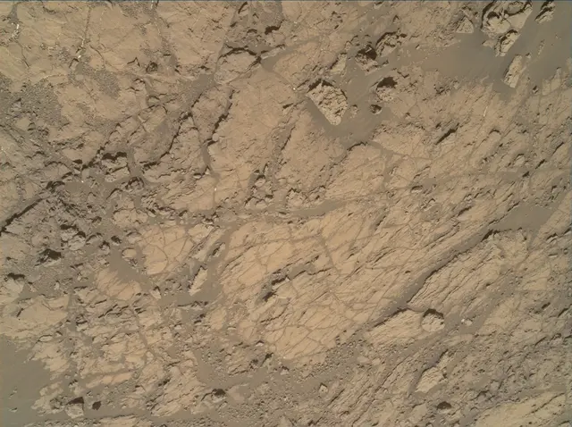 Sol 1943: Mars Hand Lens Imager (MAHLI)
