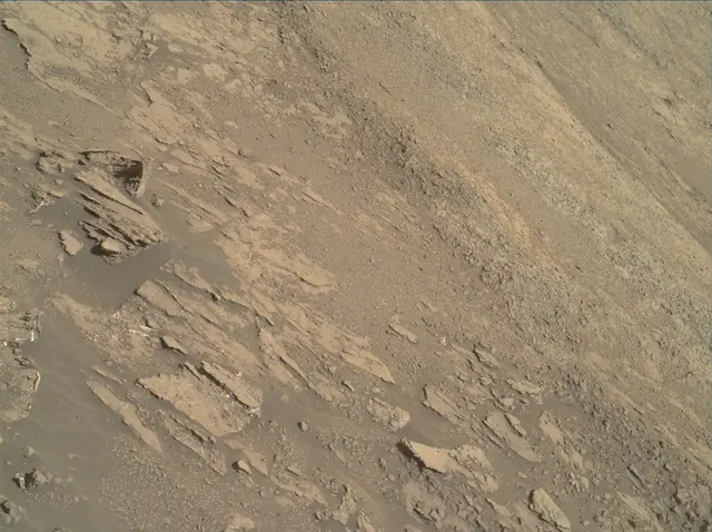 Sol 1943: Mars Hand Lens Imager (MAHLI)