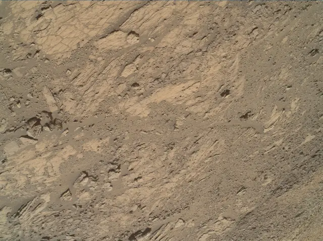 Sol 1943: Mars Hand Lens Imager (MAHLI)