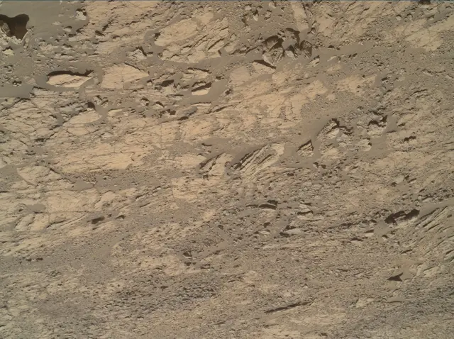 Sol 1943: Mars Hand Lens Imager (MAHLI)