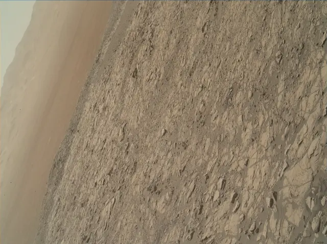 Sol 1943: Mars Hand Lens Imager (MAHLI)