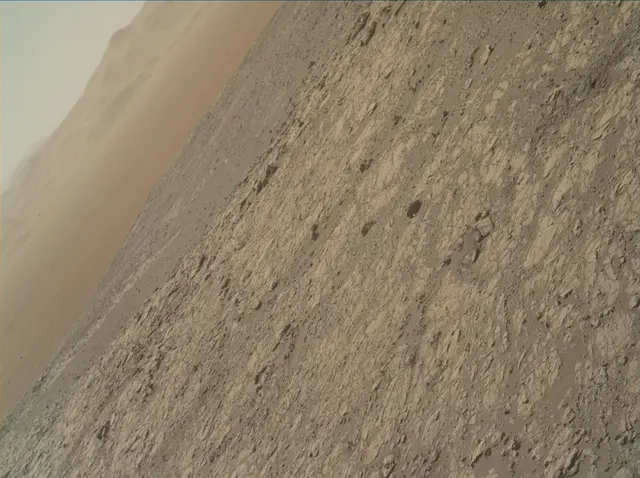 Sol 1943: Mars Hand Lens Imager (MAHLI)