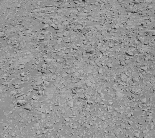 Sol 1945: Mast Camera (Mastcam)