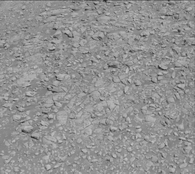 Sol 1945: Mast Camera (Mastcam)