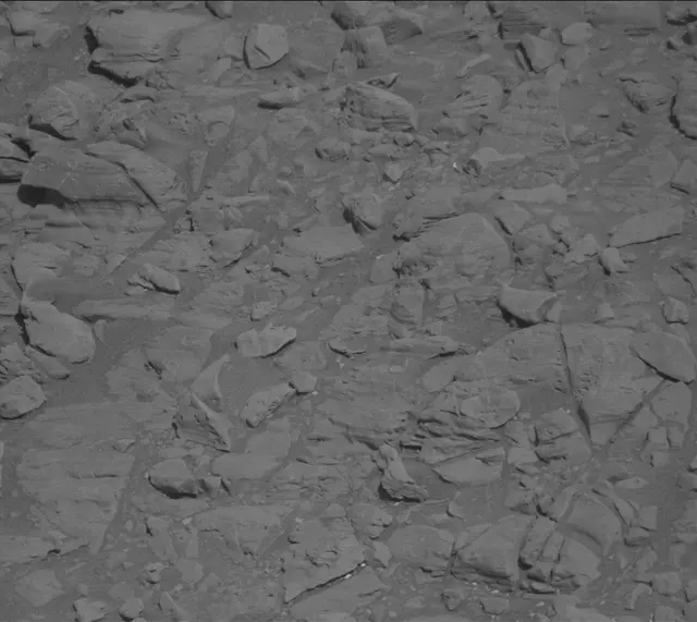 Sol 1945: Mast Camera (Mastcam)