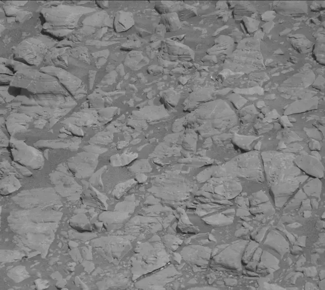 Sol 1945: Mast Camera (Mastcam)