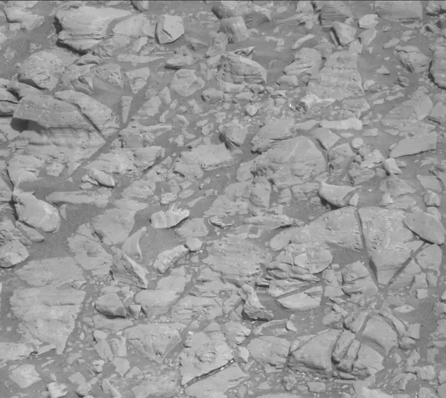 Sol 1945: Mast Camera (Mastcam)