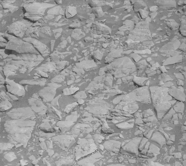 Sol 1945: Mast Camera (Mastcam)
