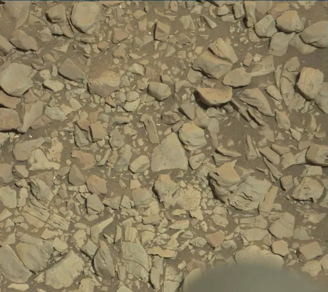 Sol 1945: Mast Camera (Mastcam)
