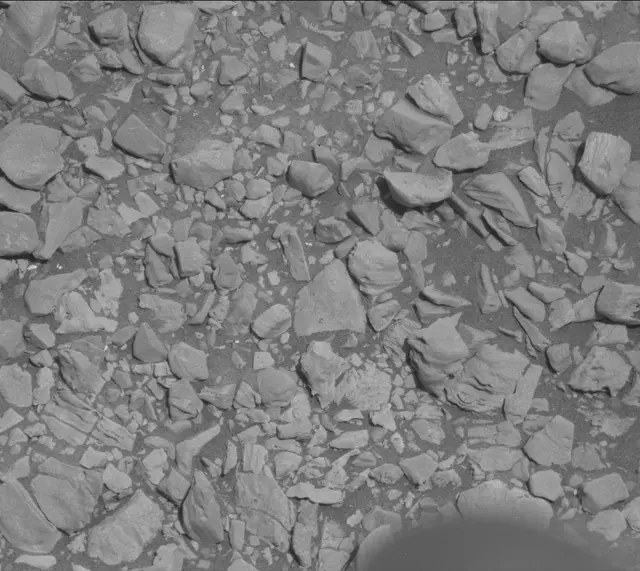 Sol 1945: Mast Camera (Mastcam)