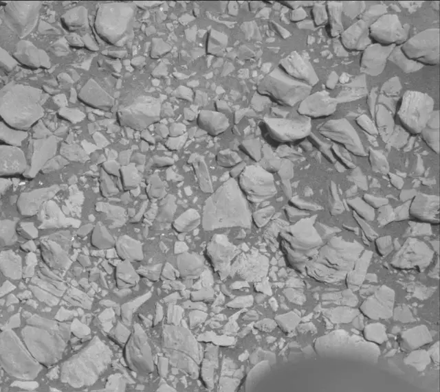 Sol 1945: Mast Camera (Mastcam)