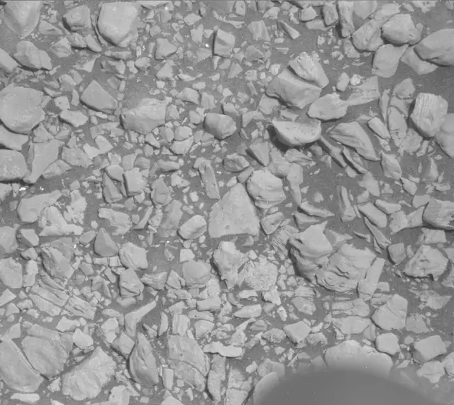 Sol 1945: Mast Camera (Mastcam)