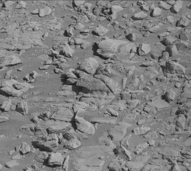 Sol 1945: Mast Camera (Mastcam)