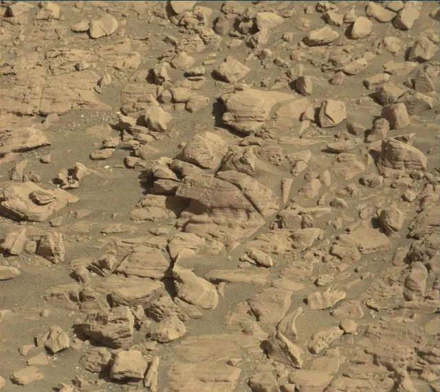 Sol 1945: Mast Camera (Mastcam)