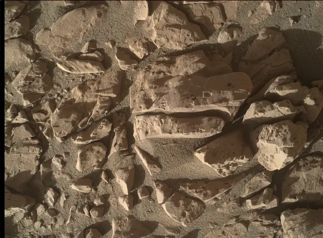 Sol 1945: Mars Hand Lens Imager (MAHLI)