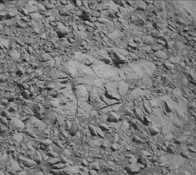 Sol 1946: Mast Camera (Mastcam)