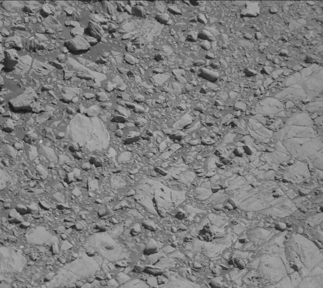 Sol 1946: Mast Camera (Mastcam)