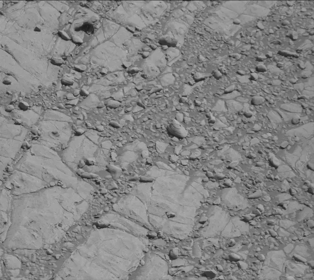 Sol 1946: Mast Camera (Mastcam)